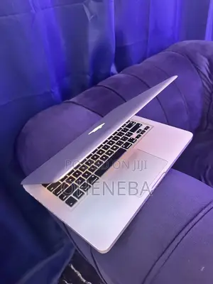 Laptop Apple MacBook Pro 8GB Intel Core i5 HDD 500GB