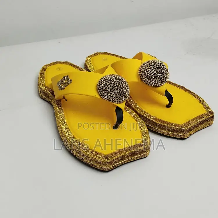 Ahenemaa Slippers