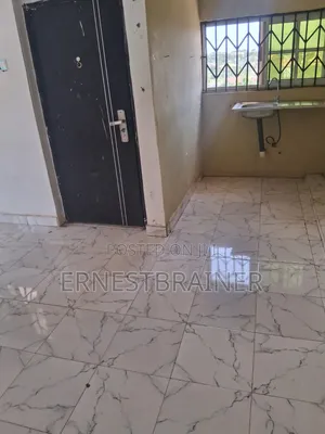 1bdrm Apartment in Ricky Estate Santase, Kumasi Metropolitan for rent