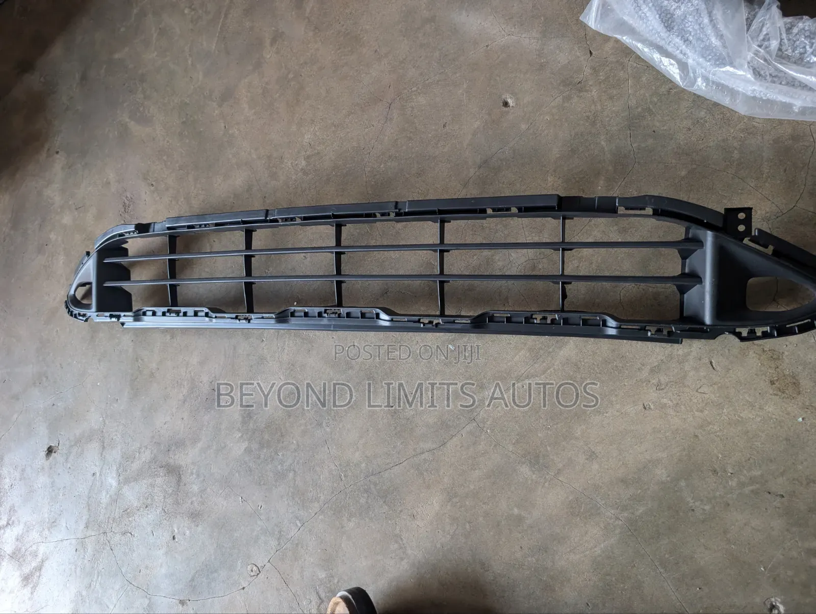 Nissan Rogue 2022,2023,2024,2025 Down Grille