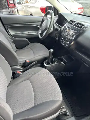 Mitsubishi Mirage 2019 Silver