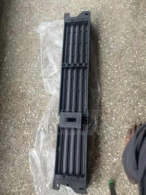 Mitsubishi Outlander 2023 Shattered Grill