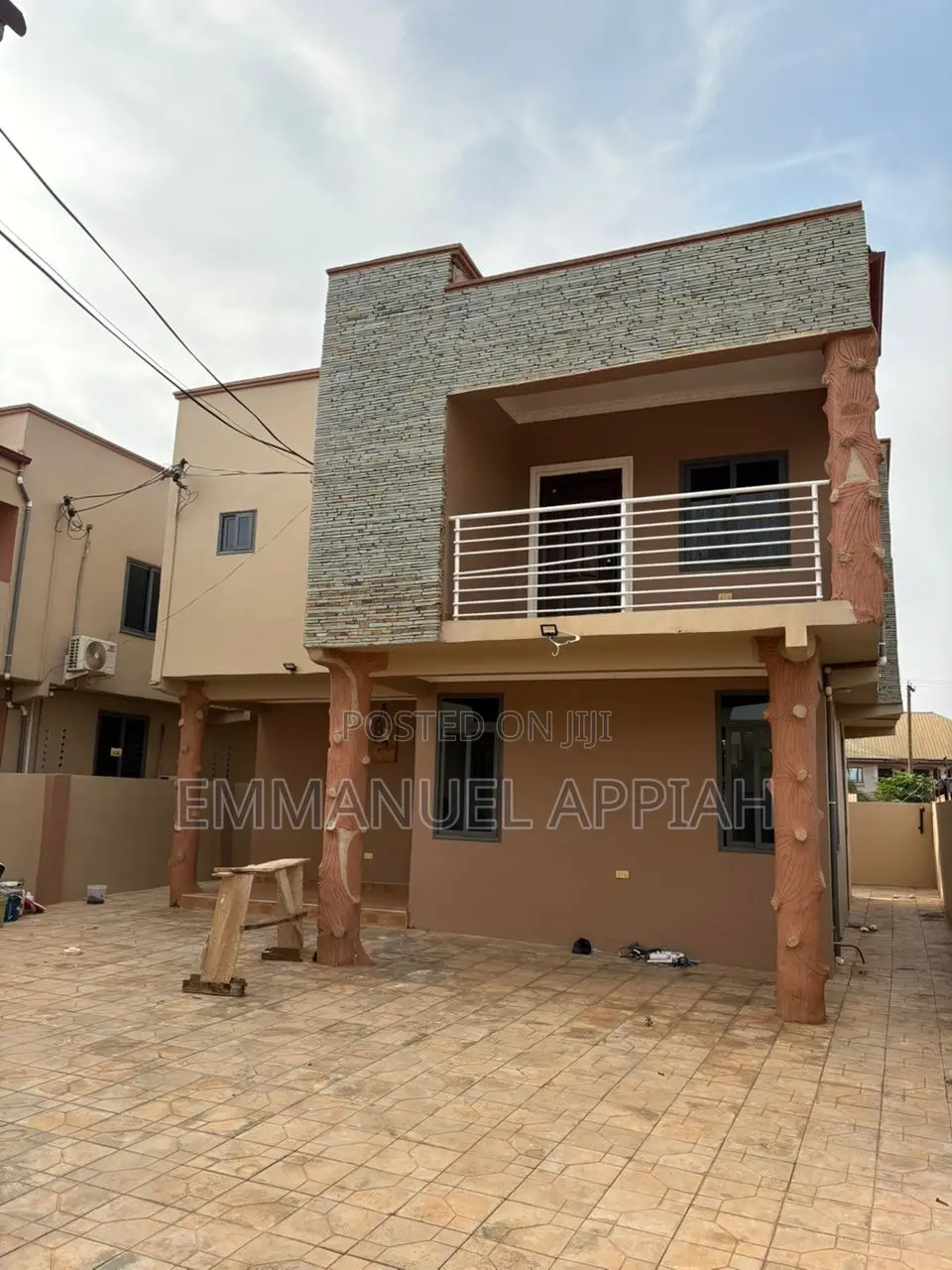 3bdrm Townhouse / Terrace in Oyarifa for rent