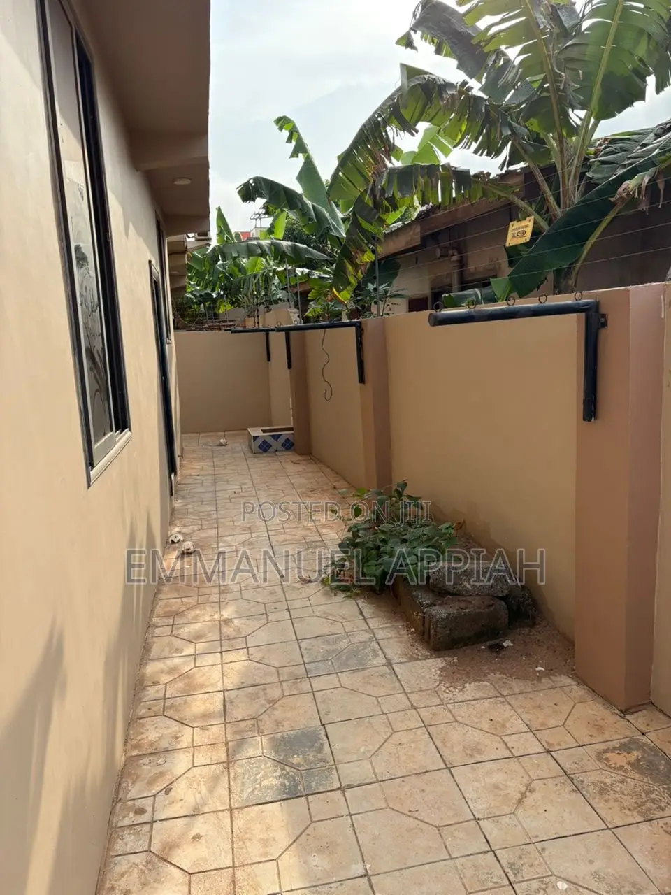 3bdrm Townhouse / Terrace in Oyarifa for rent