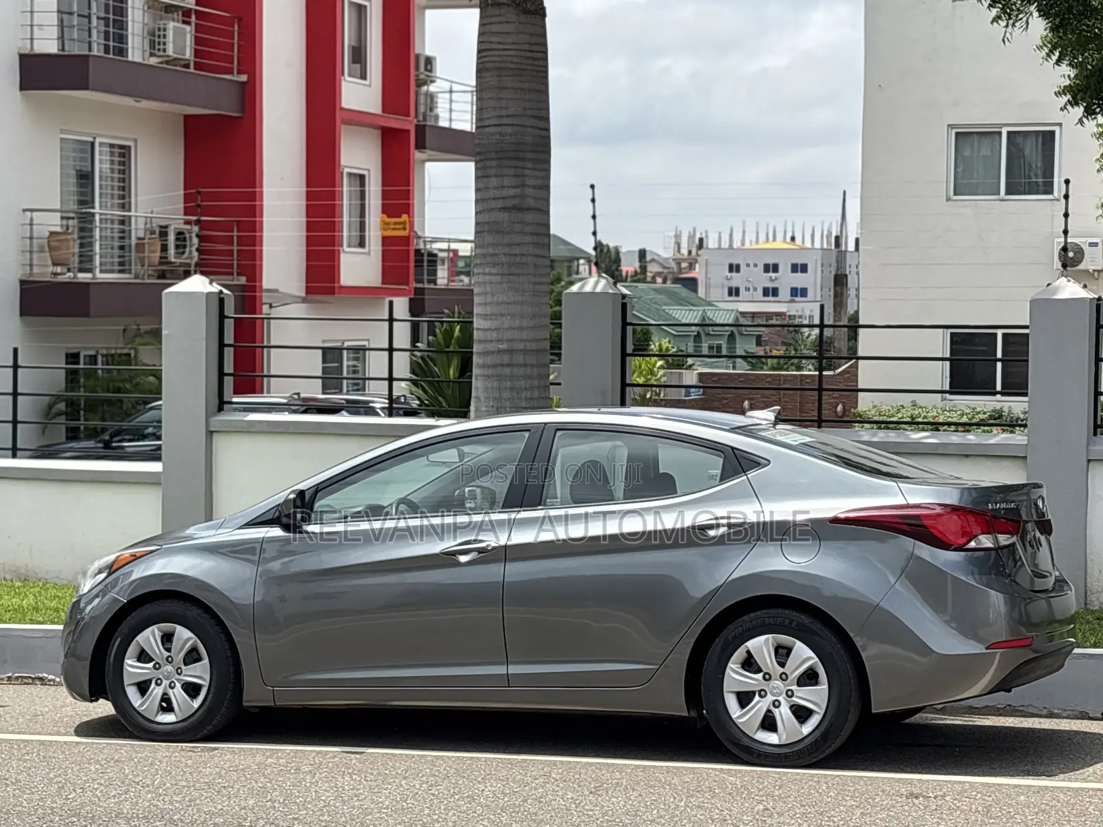 Hyundai Elantra 2016 Silver
