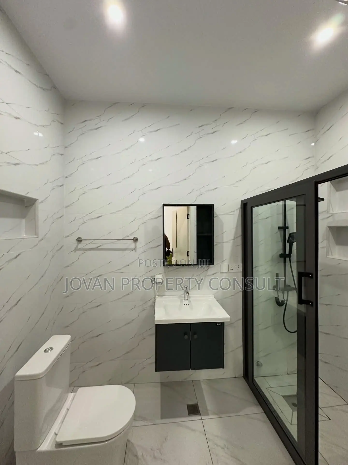2bdrm House in Botwe School, East Legon for sale