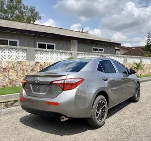 Toyota Corolla 2014 Brown