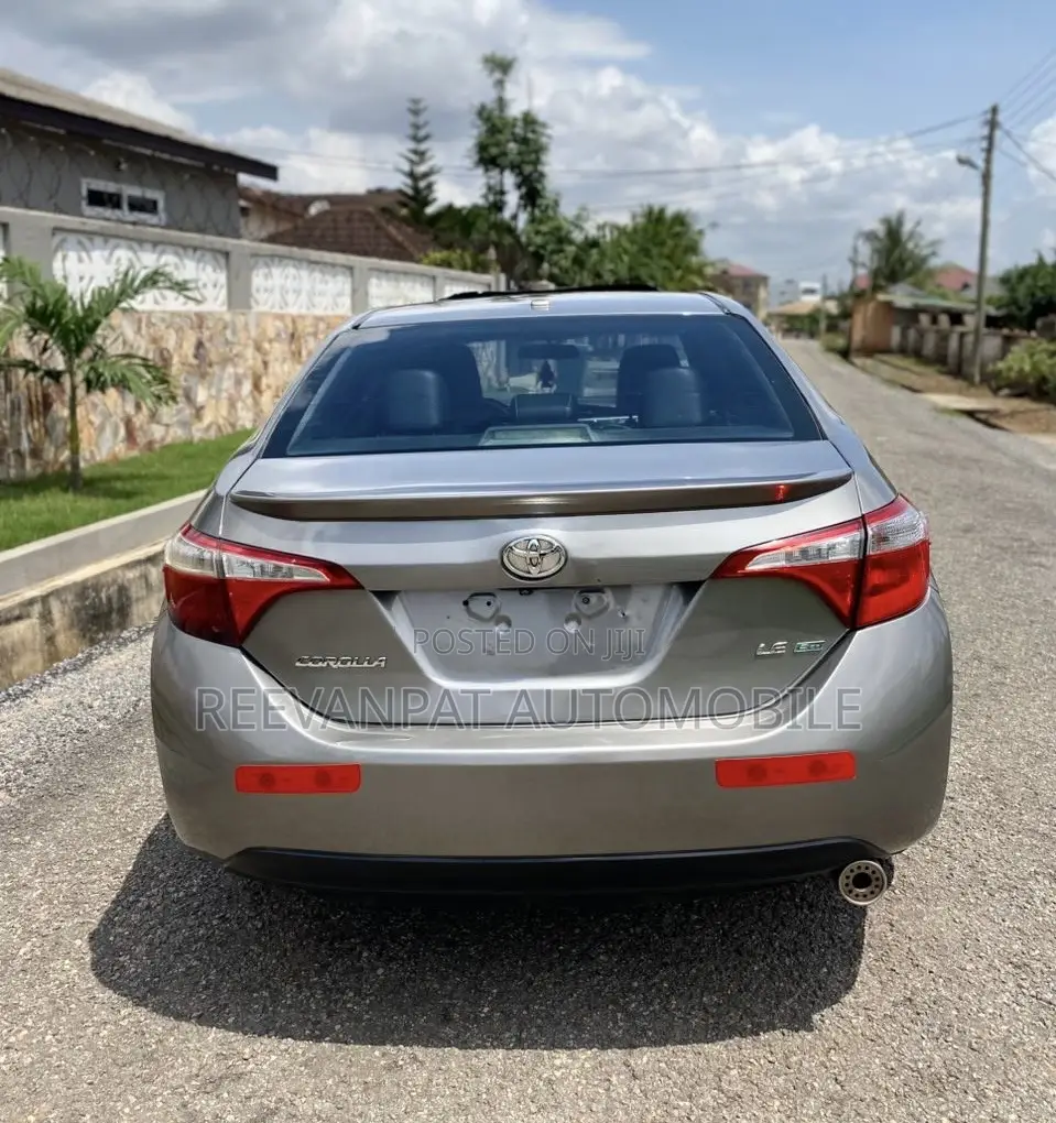 Toyota Corolla 2014 Brown