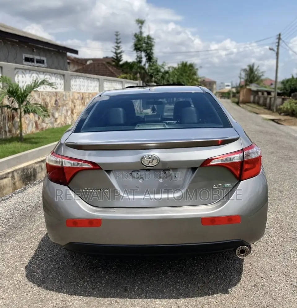 Toyota Corolla 2014 Brown