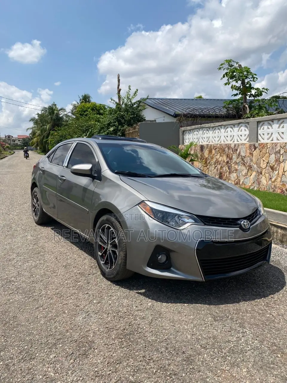 Toyota Corolla 2014 Brown