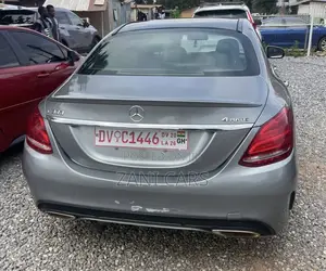 Mercedes-Benz C300 2015 Gray