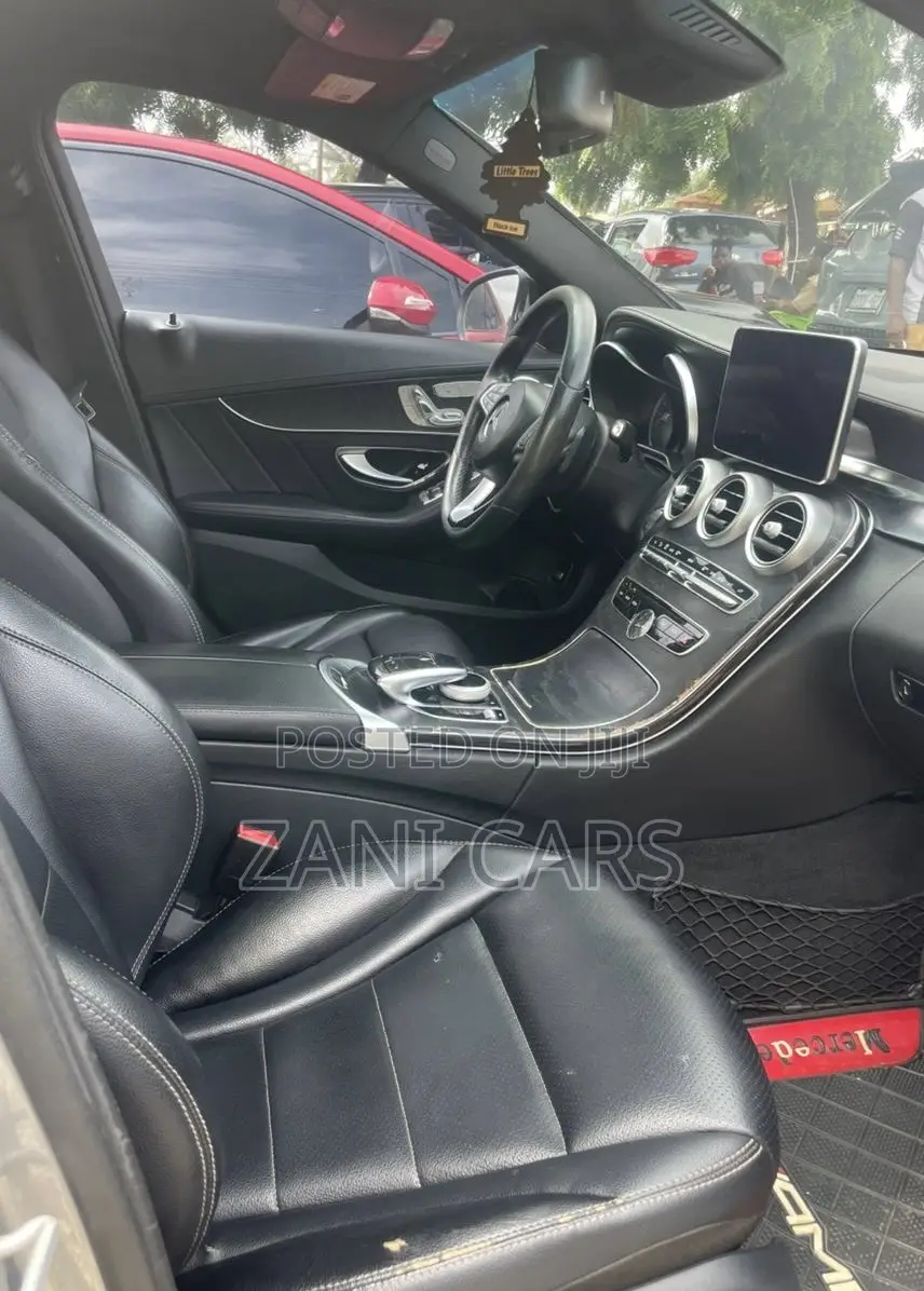 Mercedes-Benz C300 2015 Gray