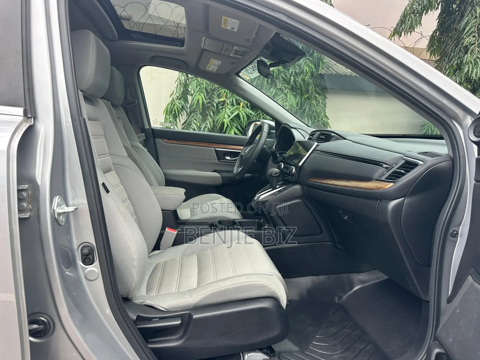Honda CR-V 2022 Silver