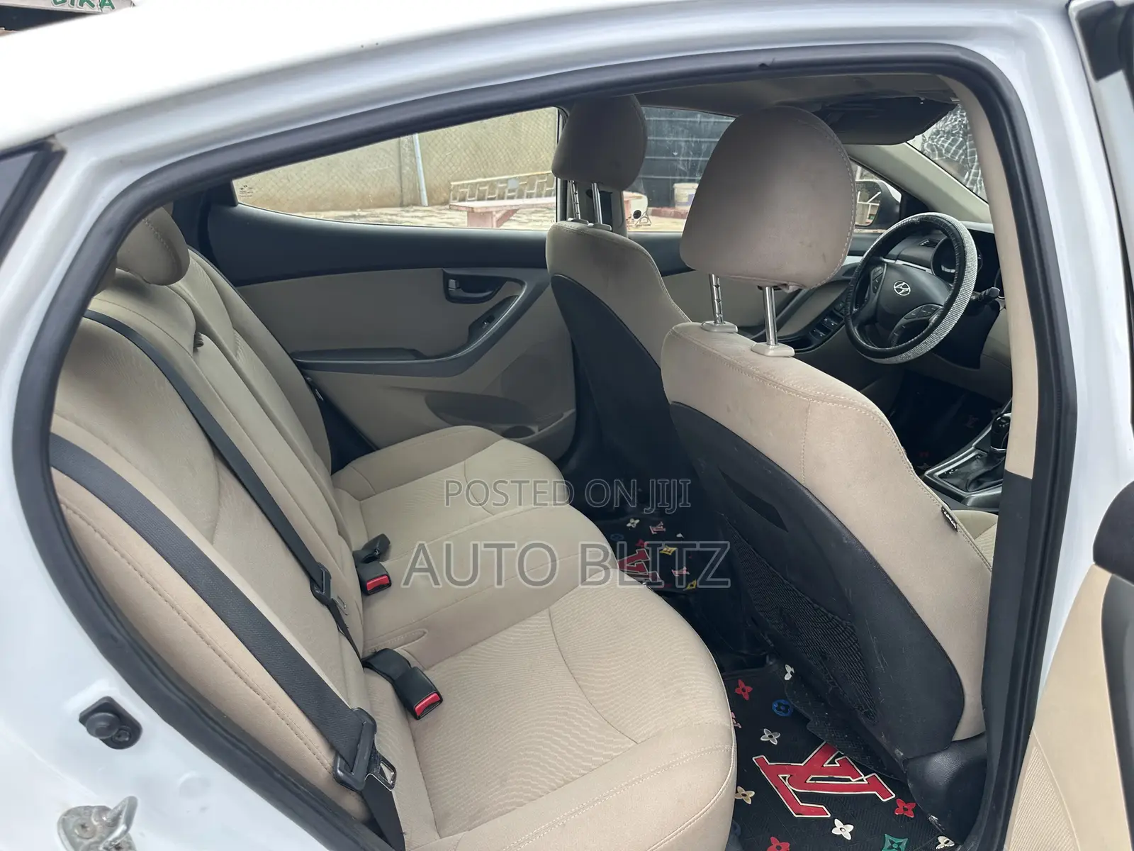Hyundai Elantra 2016 White