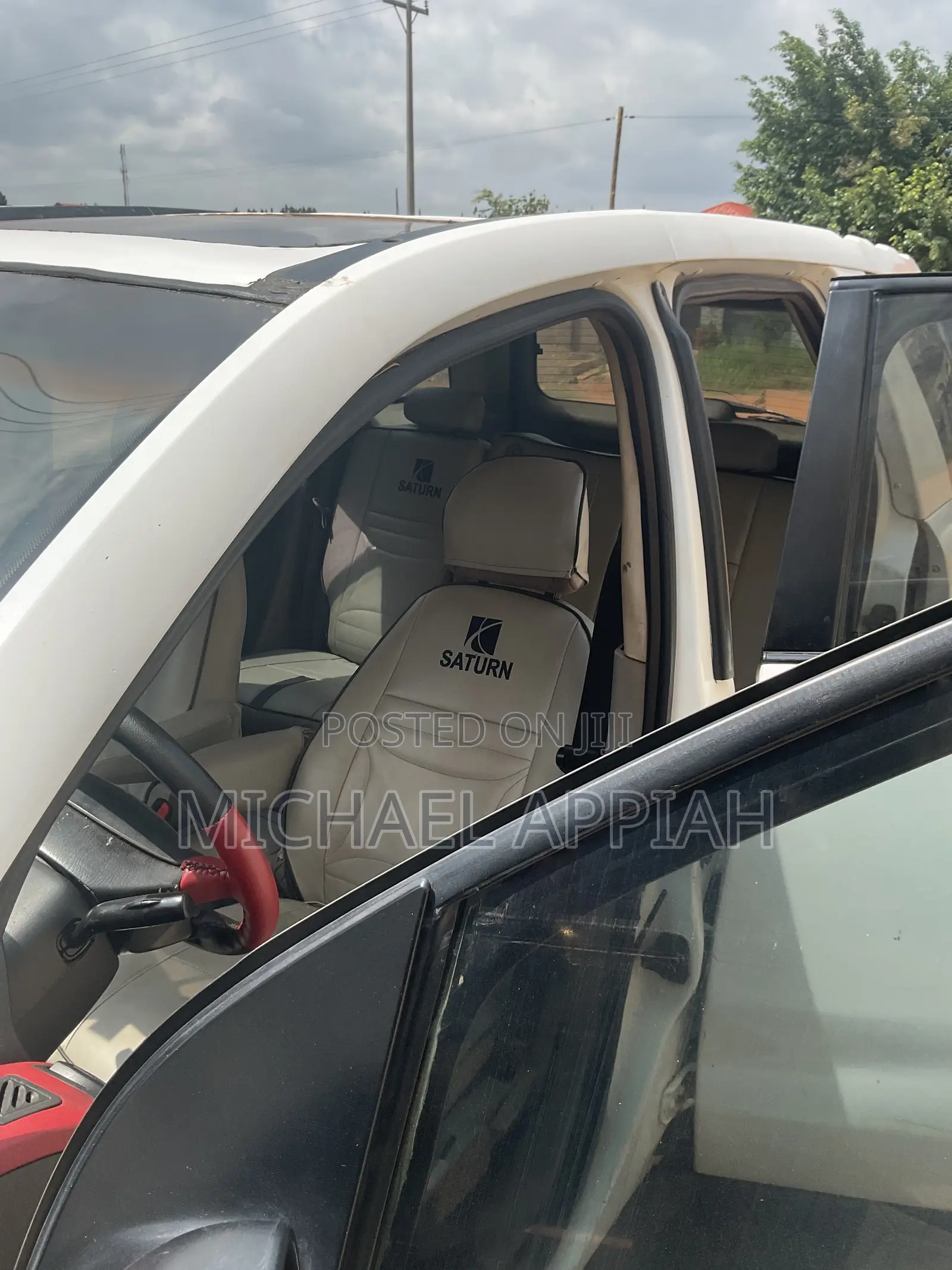 Saturn Vue 2009 White