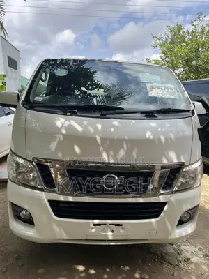 Nissan Caravan 2015 White