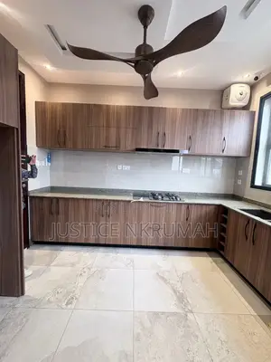 3bdrm Apartment in Agbogbloshie for rent