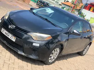 Toyota Corolla LE Premium 4dr Sedan (1.8L 4cyl CVT) 2016 Black