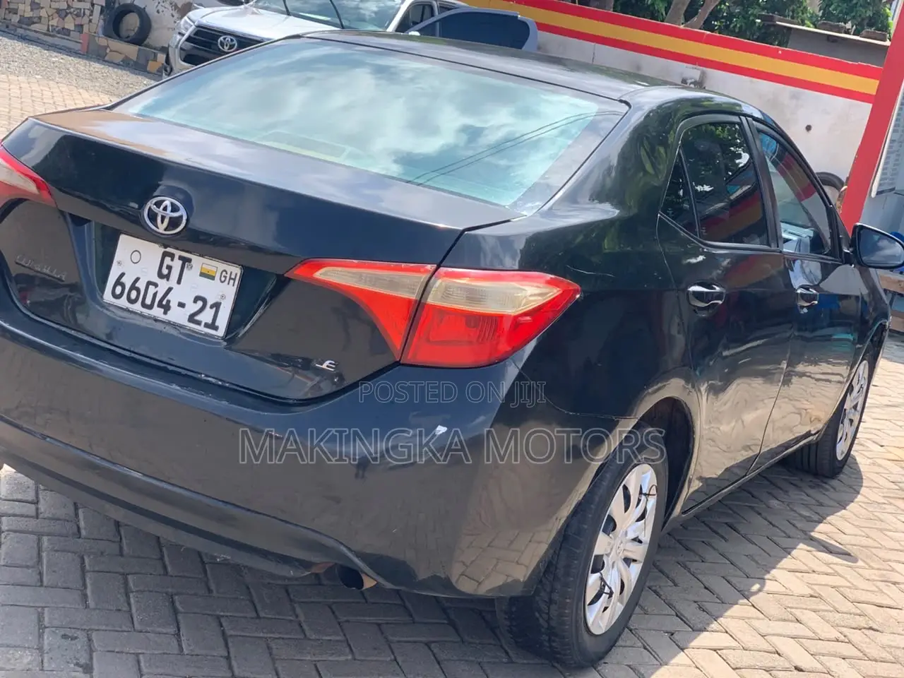 Toyota Corolla LE Premium 4dr Sedan (1.8L 4cyl CVT) 2016 Black