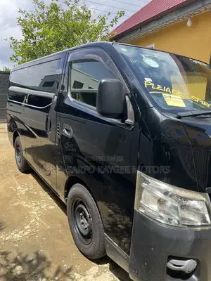 Nissan Caravan 2015 Black
