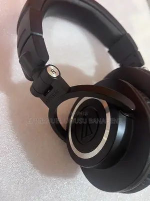 Audio-Technica Ath-M50x Professional Studio Monitor Headphones, Black