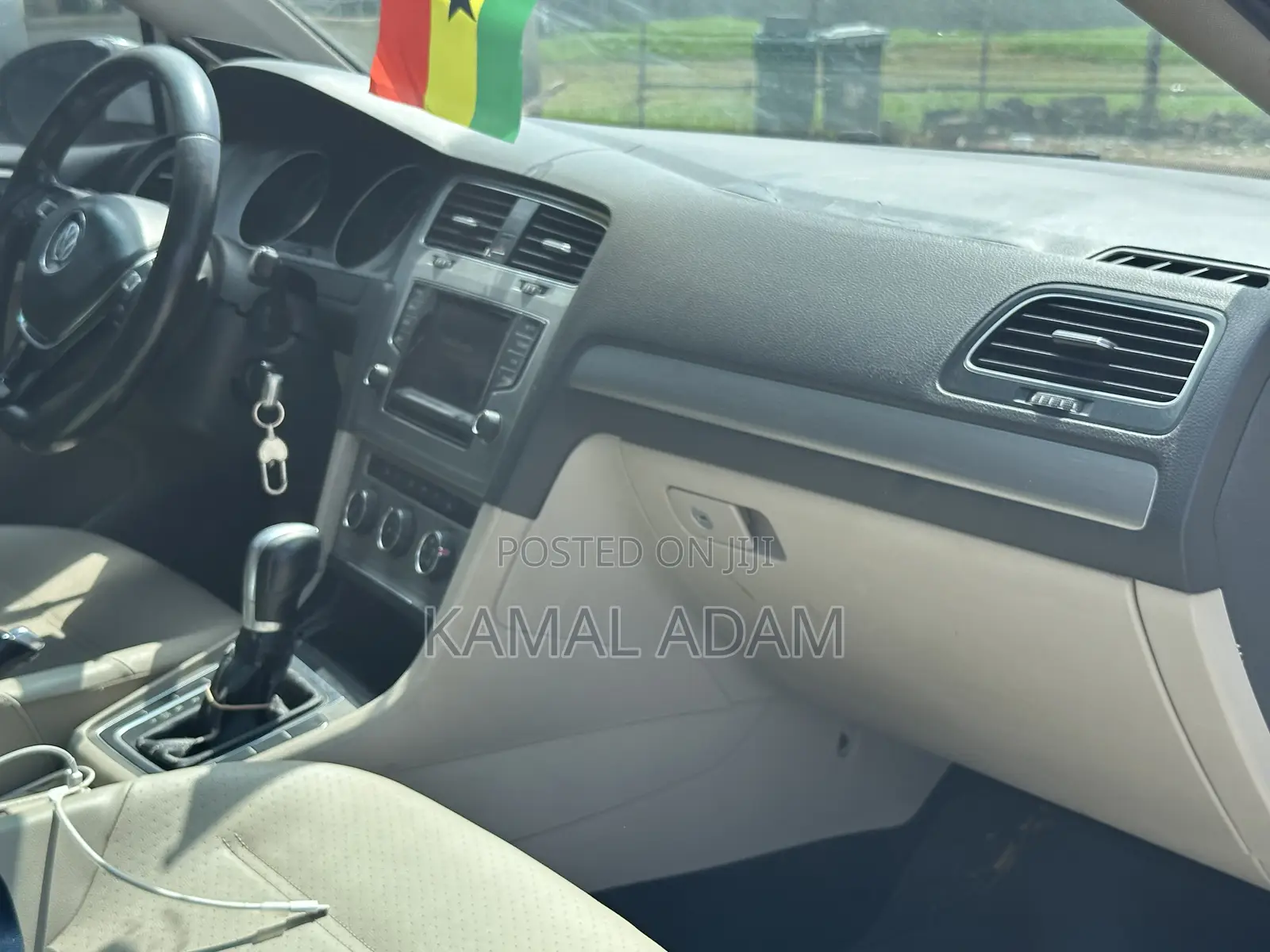 Volkswagen Golf TDI SE 4dr Hatchback (2.0L 4cyl Turbodiesel 6AM) 2015