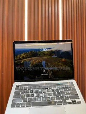 New Laptop Apple MacBook Pro 2022 M2 8GB Intel Core i5 SSD 500GB