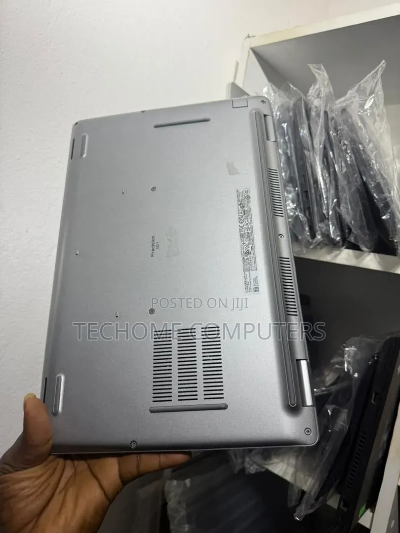 Laptop Dell Precision 3571 16GB Intel Core i7 SSD 256GB