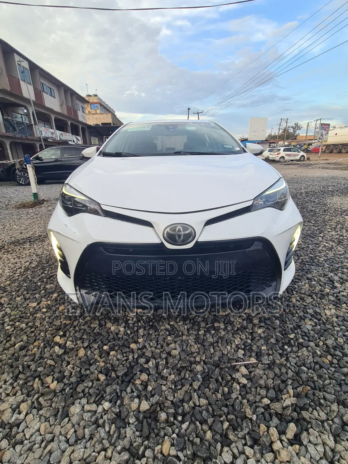 Toyota Corolla 2018 White