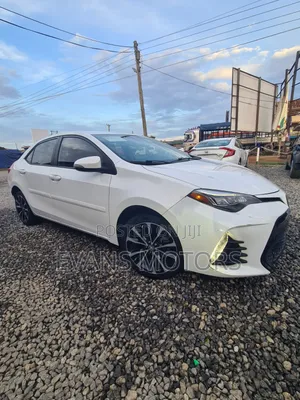 Toyota Corolla 2018 White