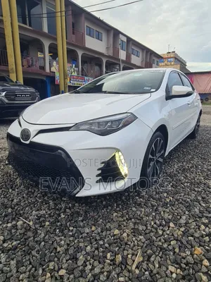 Toyota Corolla 2018 White