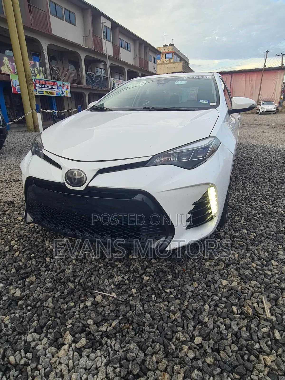 Toyota Corolla 2018 White