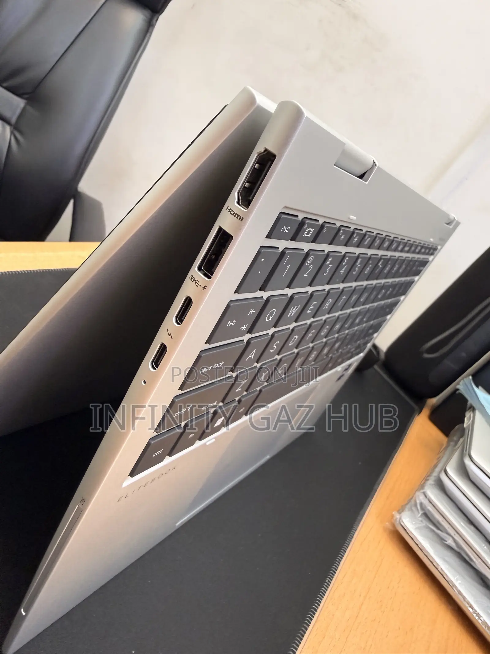 Laptop HP EliteBook 840 G9 16GB Intel Core i7 SSHD (Hybrid) 512GB