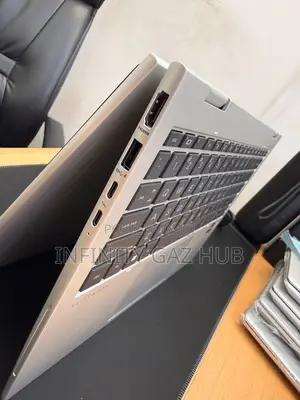 Laptop HP EliteBook 840 G9 16GB Intel Core i7 SSHD (Hybrid) 512GB