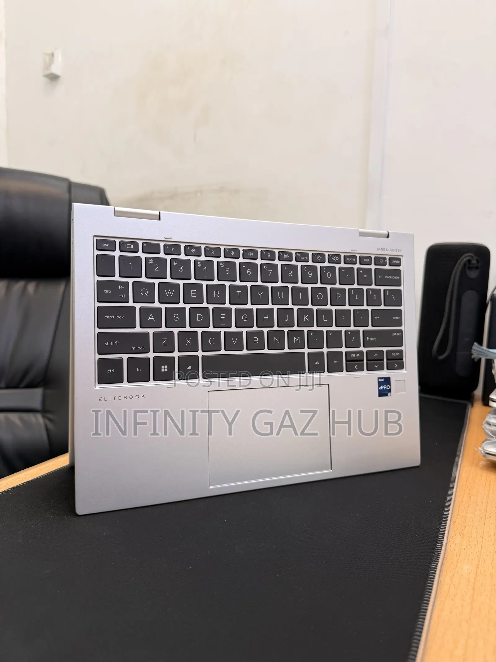Laptop HP EliteBook 840 G9 16GB Intel Core i7 SSHD (Hybrid) 512GB
