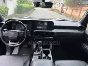 Toyota Land Cruiser Prado 2.8 2025 Black