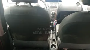 Toyota Yaris 2010 Black