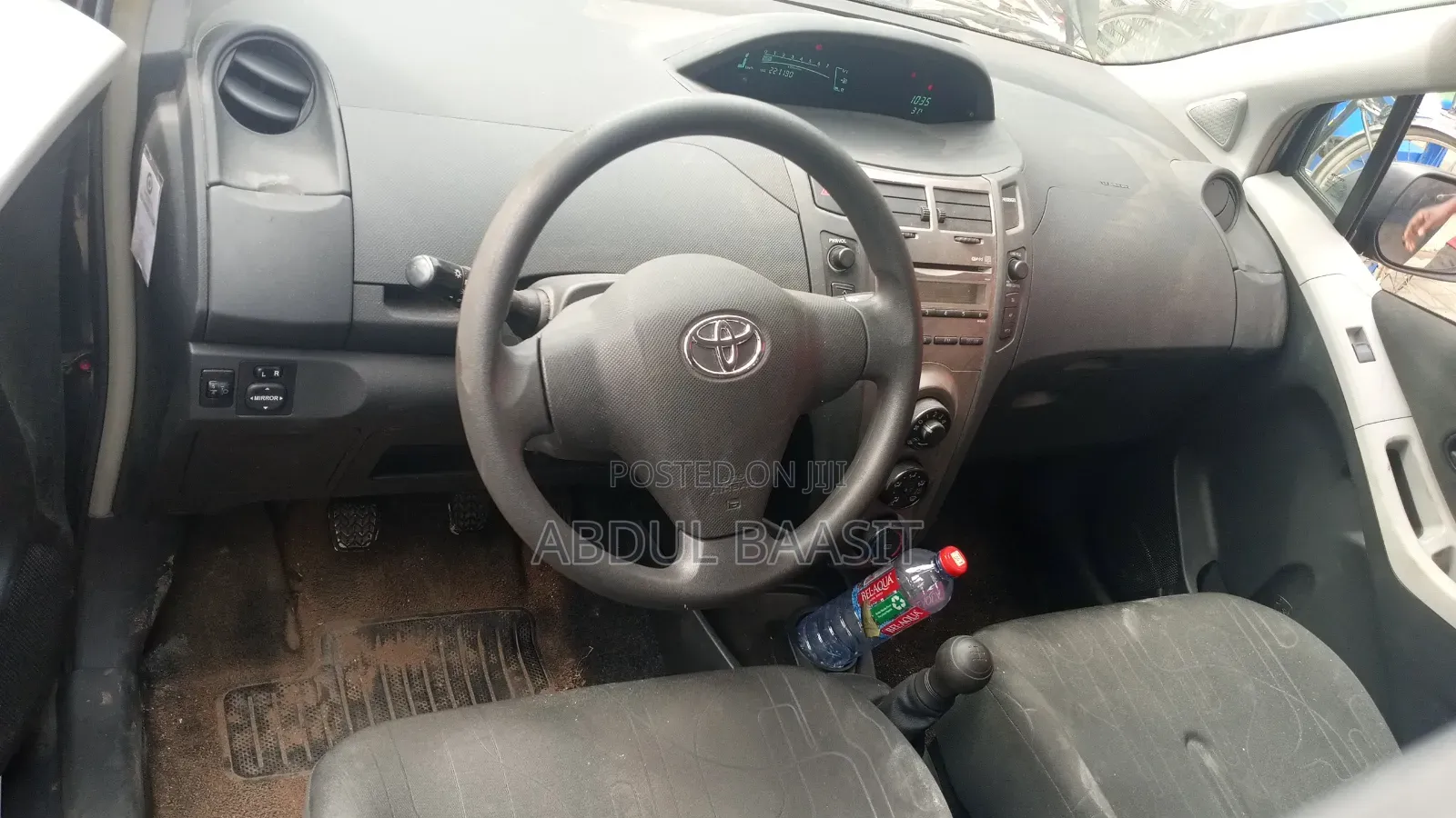 Toyota Yaris 2010 Black