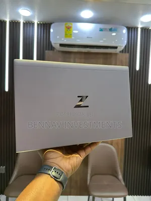 Laptop HP ZBook Firefly 14 G7 8GB Intel Core i5 SSD 256GB