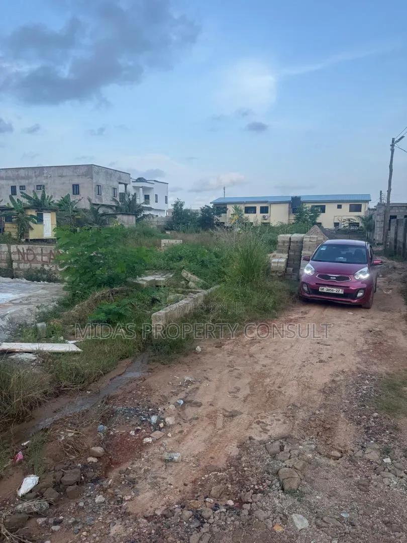 Prime Sakumono 2 Plots for Sale