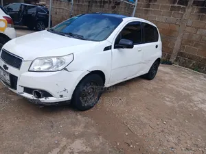 Chevrolet Aveo 2011 White