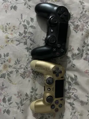Sony Play Station 4 Slim