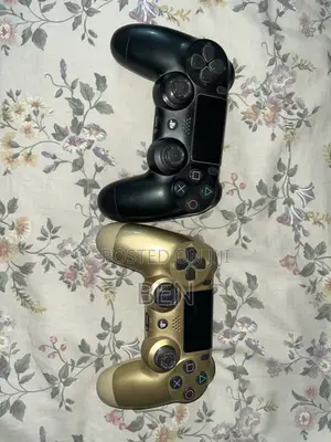 Sony Play Station 4 Slim