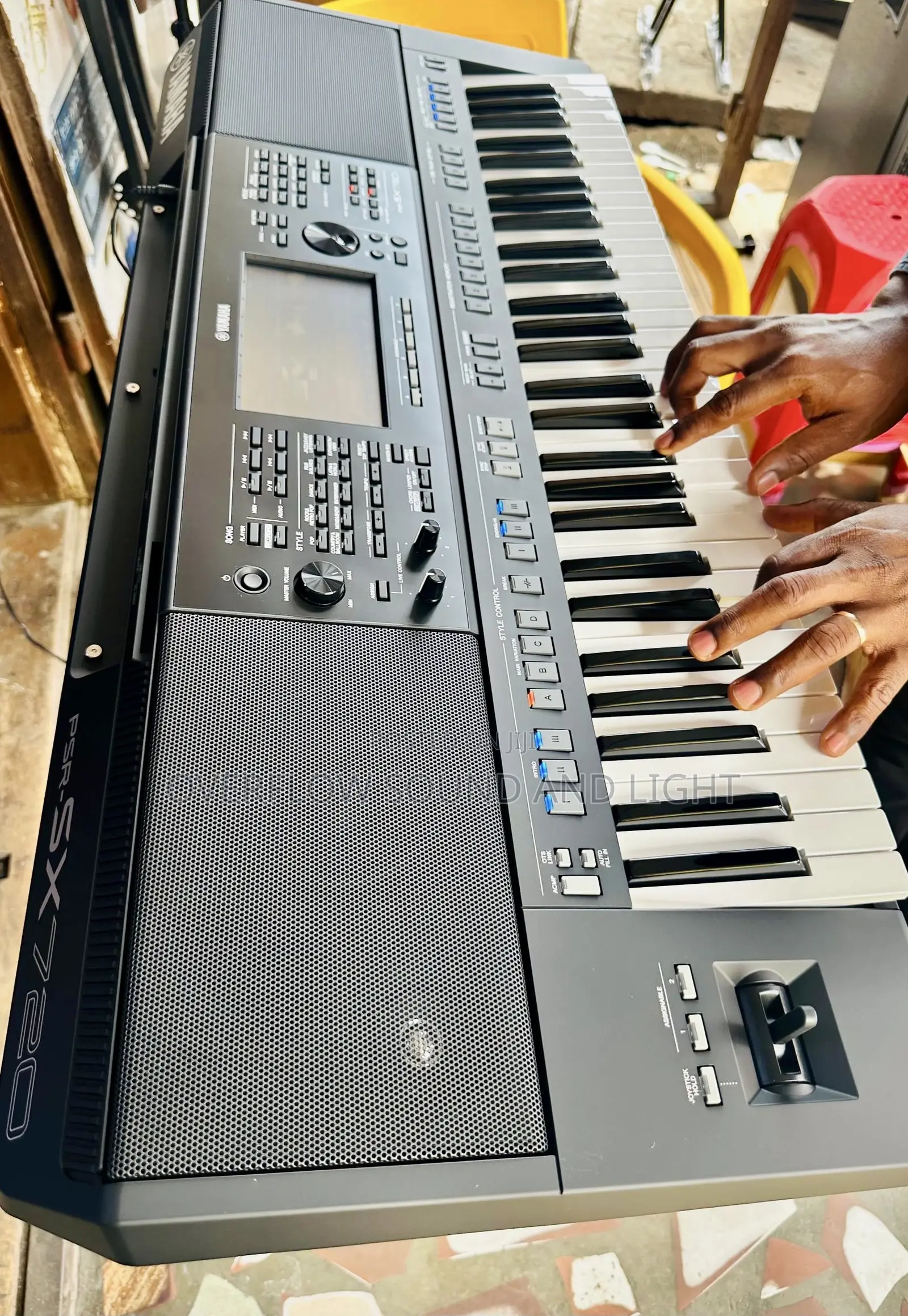 Yamaha PSR-Sx720 Digital Arranger Workstation 61 Keys