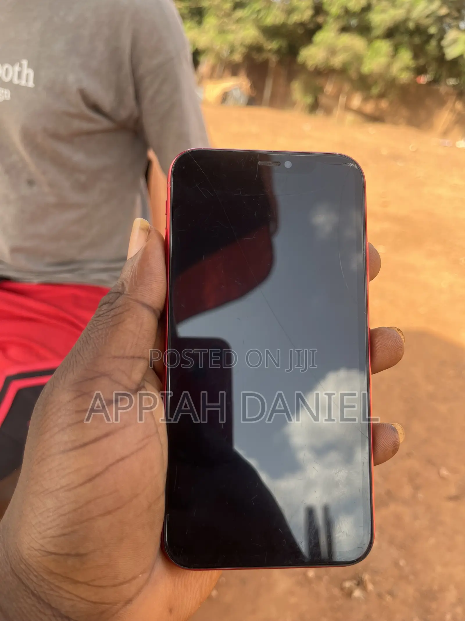 Apple iPhone 11 64 GB Red
