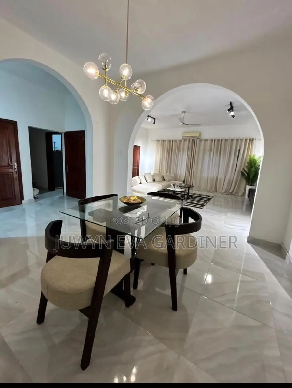 4seaters Glass Dinning Set