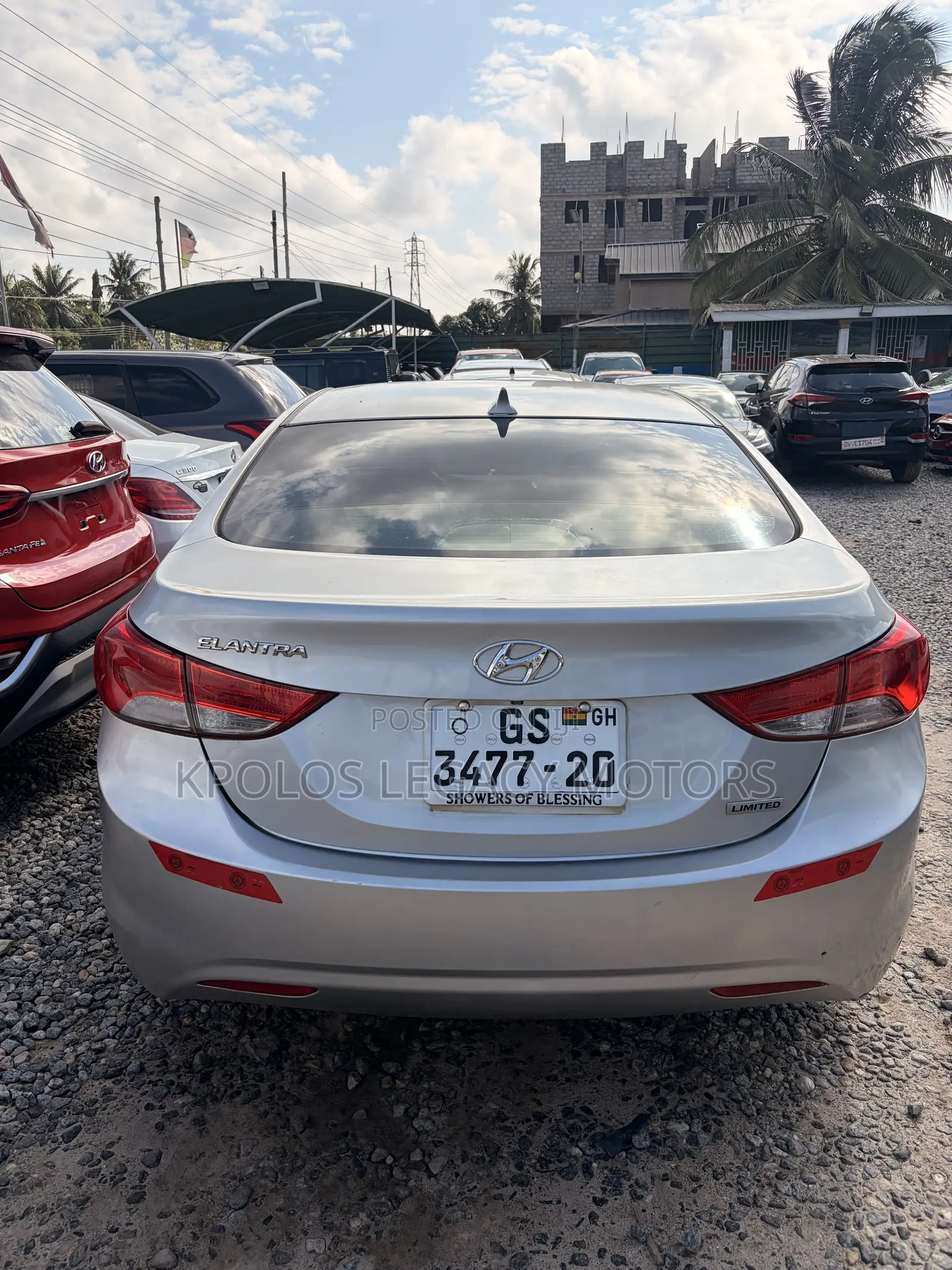 Hyundai Elantra Limited Sedan FWD (1.8L 4cyl 6A) 2013 Silver