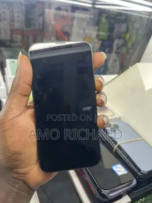 Apple iPhone 13 128 GB Green