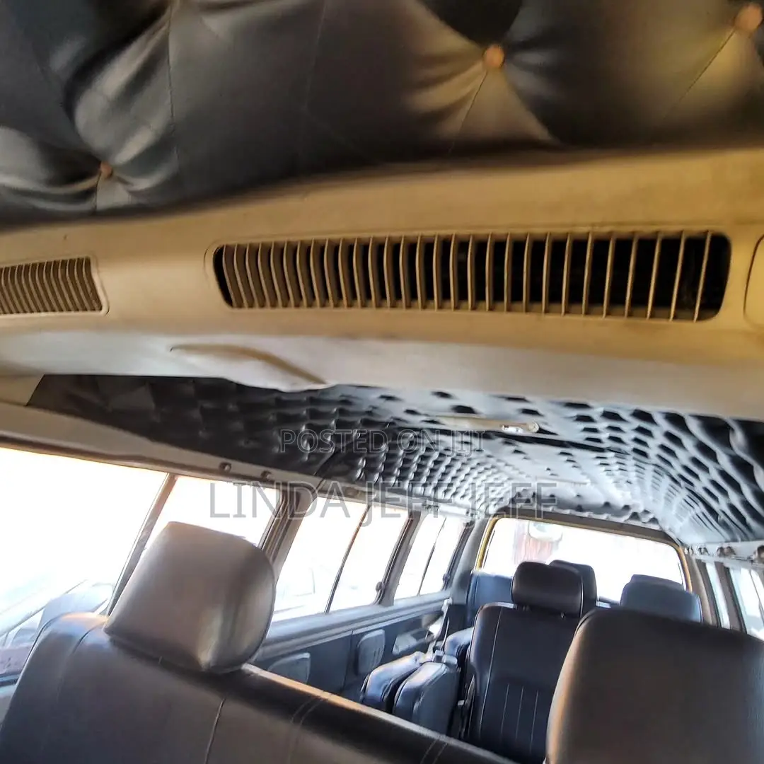 Hyundai H-100 2002 Yellow