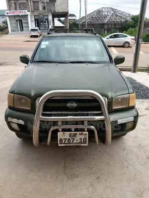 Nissan Pathfinder 2004 Green